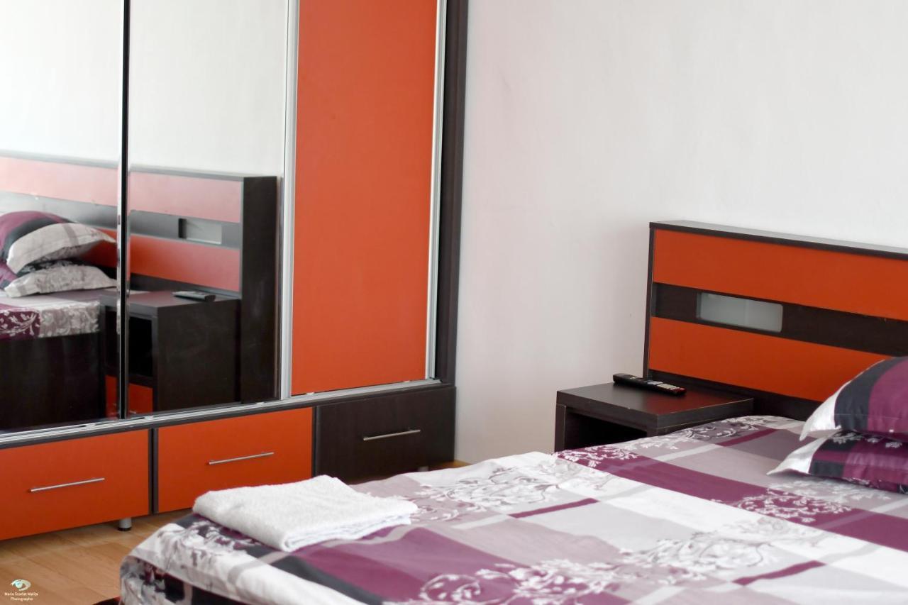 Modern Semi-Central 1 Bedroom Apartment, 3 Parks Nearby Bükreş Dış mekan fotoğraf